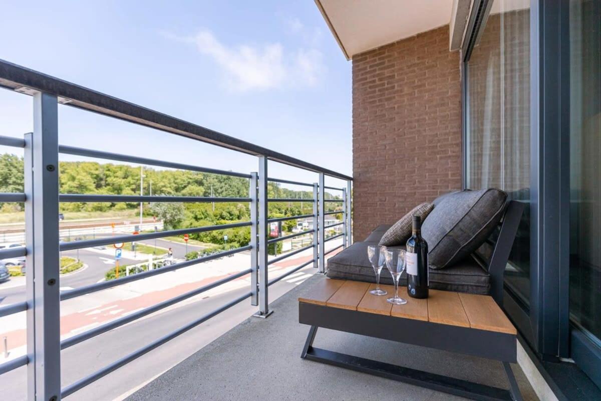 Huswell - Bright Apartment With Parking Near The Beach Bredene Dış mekan fotoğraf